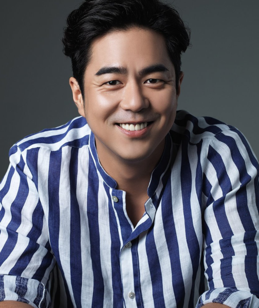 Archivo:Jun Suk Ho.png