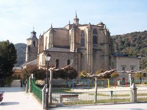 Colegiata de Santa Maria de Cluniaco.jpg