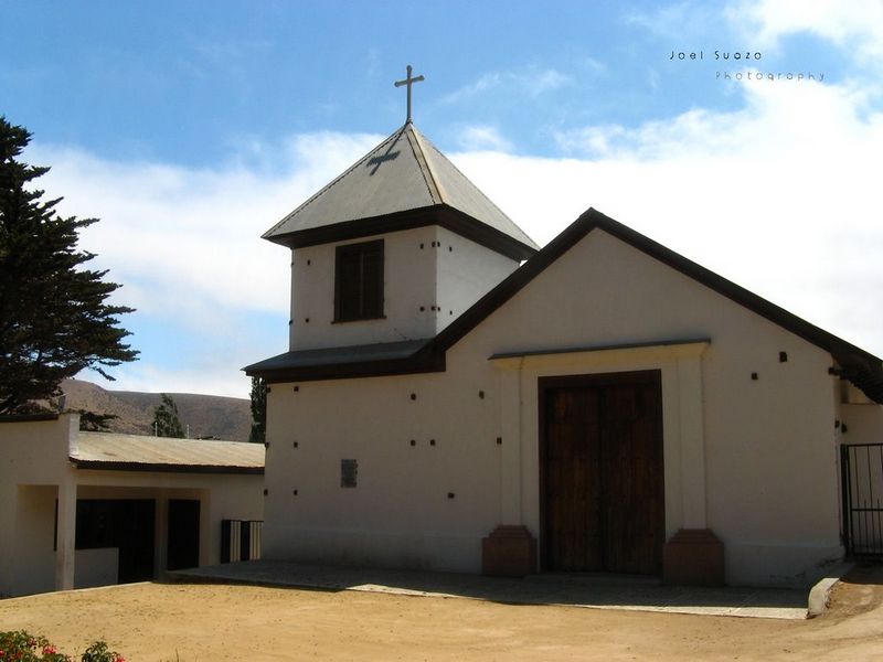 Archivo:Fachada iglesia de Mincha.jpg