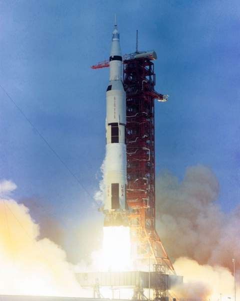 Archivo:Apollo-10-launch.jpg
