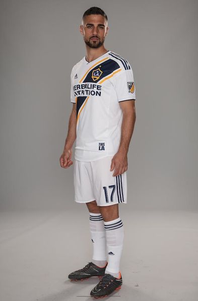 Archivo:Sebastian Lletget.JPEG
