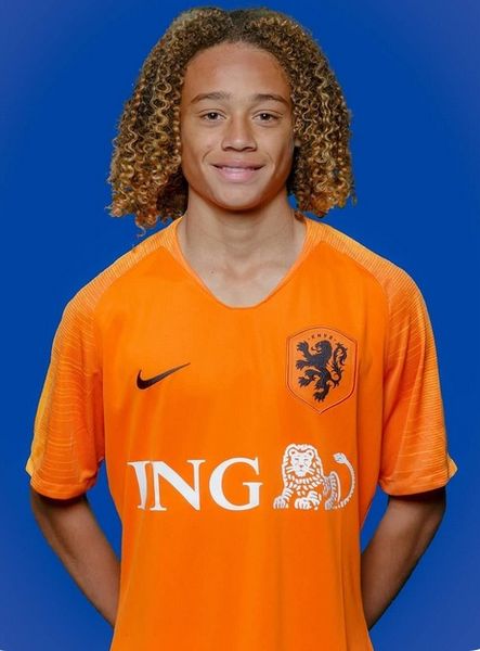 Archivo:Xavi Simons.jpg