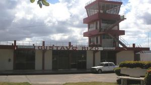 Aeropuerto Gustavo Rizo.jpg