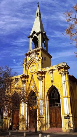 Iglesia San Saturnino de Santiago, Chile.jpg