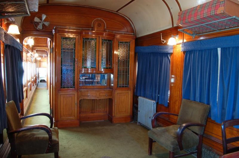Archivo:Interior del Coche Presidencial.jpg