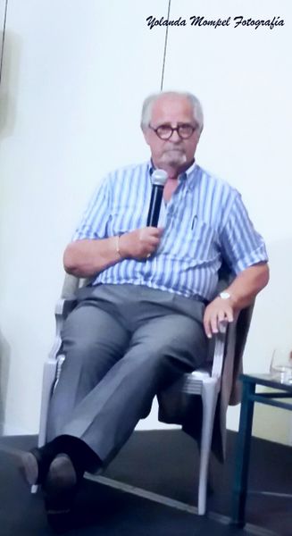 Archivo:Manuel Martín Bueno.jpg