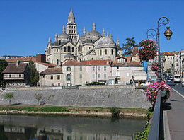270px-Perigueux Cathedrale Saint Front.jpg