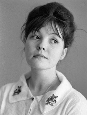 Bella ajmadulina.jpg