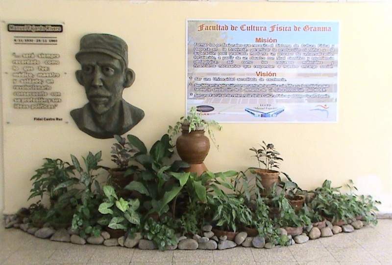 Archivo:Manuel Fajardo FCFgra.jpg