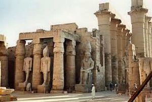 Templo de Luxor1.jpg