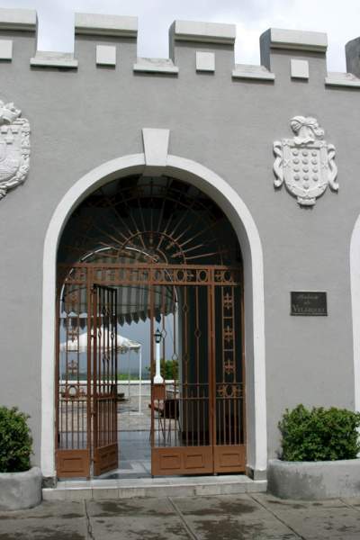 Archivo:Balcon Velazquez.jpg