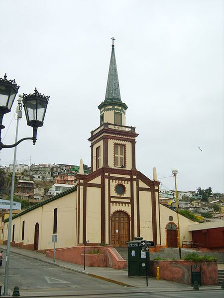 Archivo:Iglesia San Pedro Coquimbo.JPG