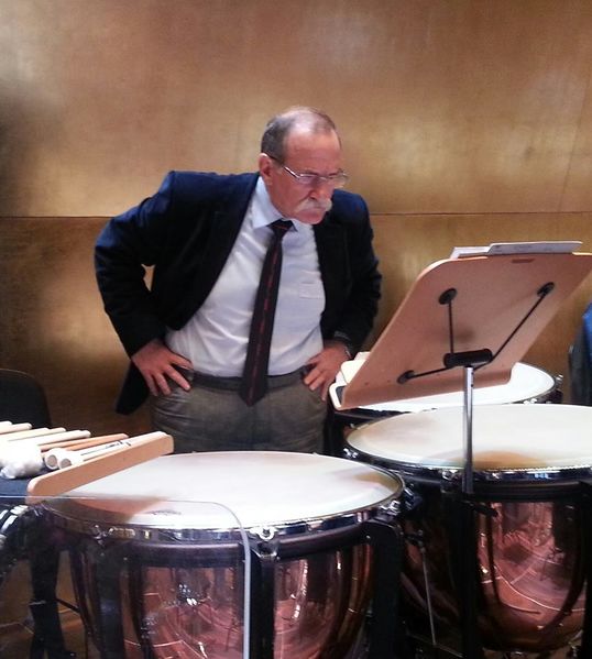 Archivo:Jorge Valcárcel timpanista.jpg