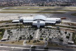 Aeropuerto Internacional Pinto Martins.jpg