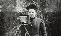 Christina Broom.jpeg