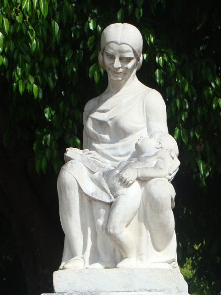 Archivo:Monum-madres.JPG