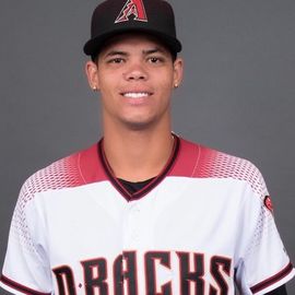 Yoan López pelotero cubano.jpg