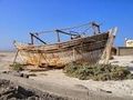 Barco en la playa.jpg