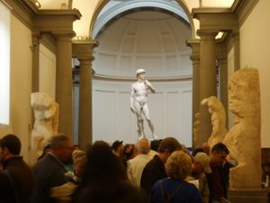 Galleria dell'Accademia, sala del David.JPG