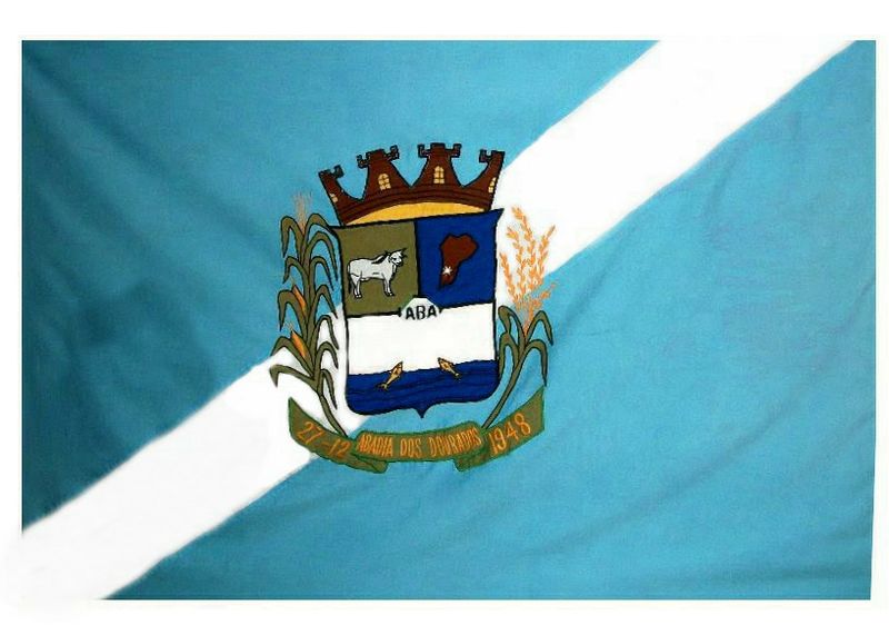 Archivo:Bandera de Abadia dos Dourados.jpg