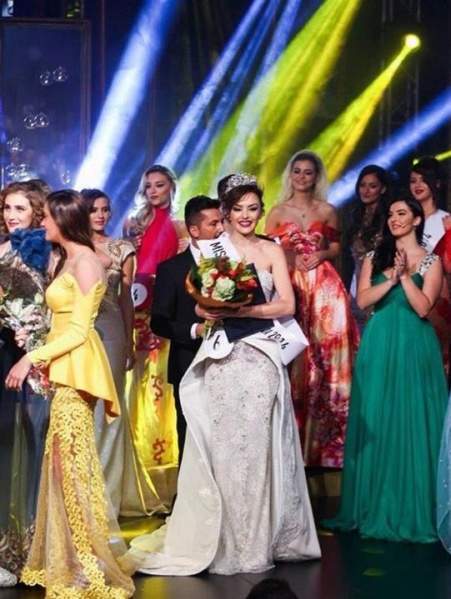Archivo:Artnesa Miss Kosovo 2014.jpg
