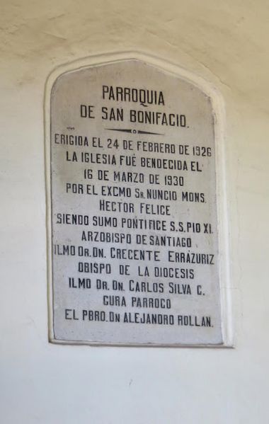 Archivo:Placa Lontue iglesia.JPG