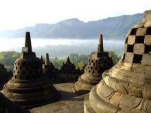 Conjunto de Borobudur.jpg