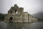 Iglesia de quechula chiapas1.jpg