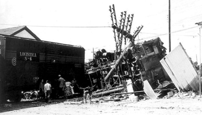 Archivo:Tren-blindado.jpg