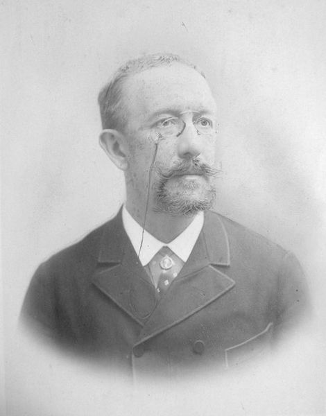 Archivo:Maurice k .jpg