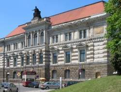 Dresden Albertinum Ostportal.jpg