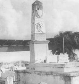 Obelisco a los Veteranos Ejército Libertador.jpg