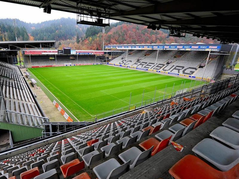 Archivo:SC Freiburg, Mage Solar Stadion.jpg