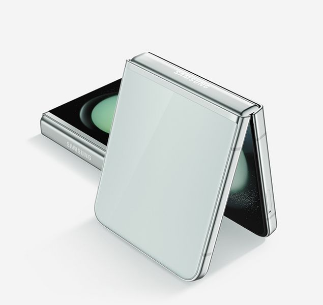 Archivo:Galaxy-z flip 5.jpg
