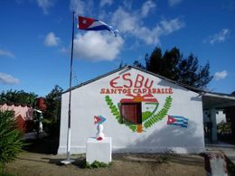ESBU SANTOS CARABALLE.jpg