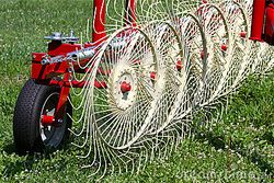 Rastrillo tractor.JPG