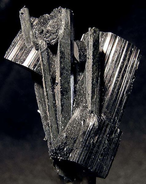 Archivo:Arfvedsonite 66.jpg