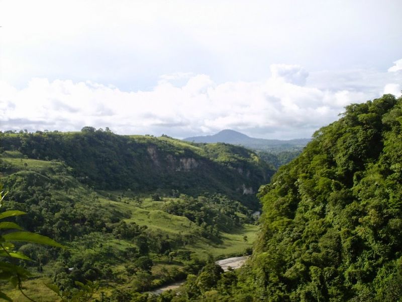 Archivo:Cerro de las Pavas12835144s.jpg