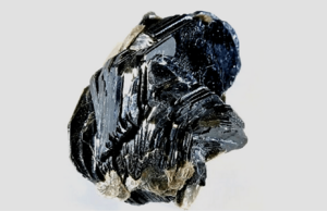 Ilmenite.png