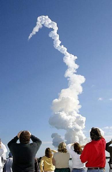 Archivo:Columbia STS-107 launch.jpg