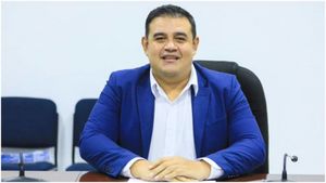 Raúl Neftalí Castillo Rosales.jpg