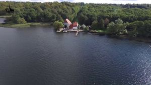 Lago Esrum.jpg