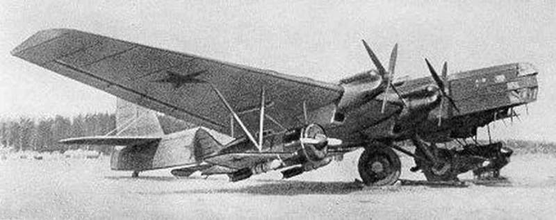 Archivo:Zveno SPB-1.jpg
