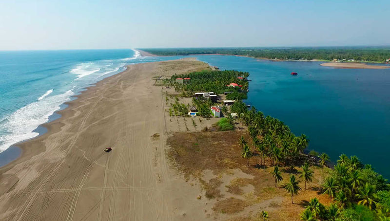 Archivo:Barra de Santiago.jpg