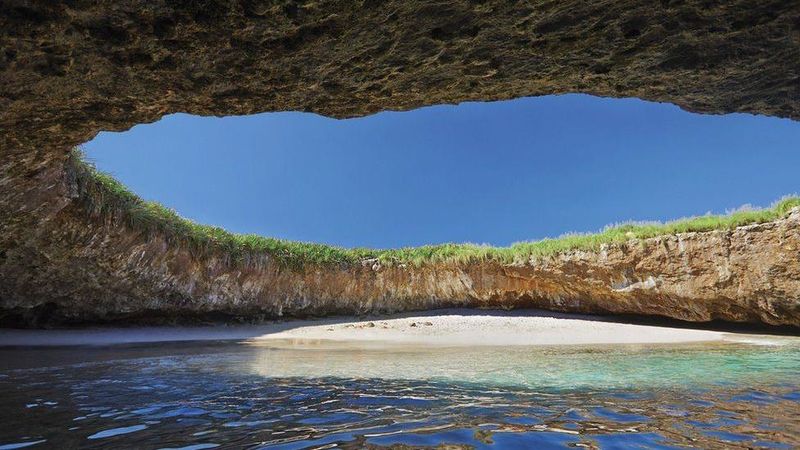 Archivo:Playaescondida.jpg