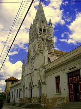 Iglesia Vista Algre.jpg
