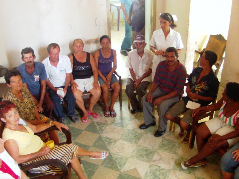 Archivo:CCSM- terapia de grupos.JPG
