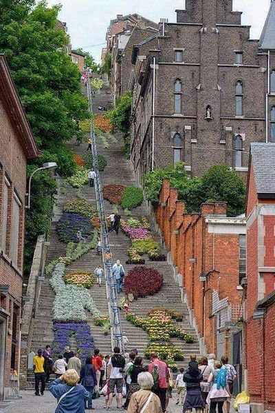 Archivo:Escalera Bueren.jpg