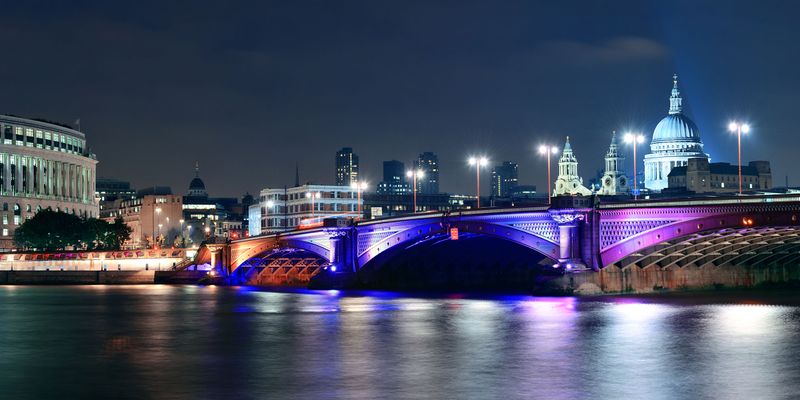 Archivo:Blackfriars-bridge-1.jpeg