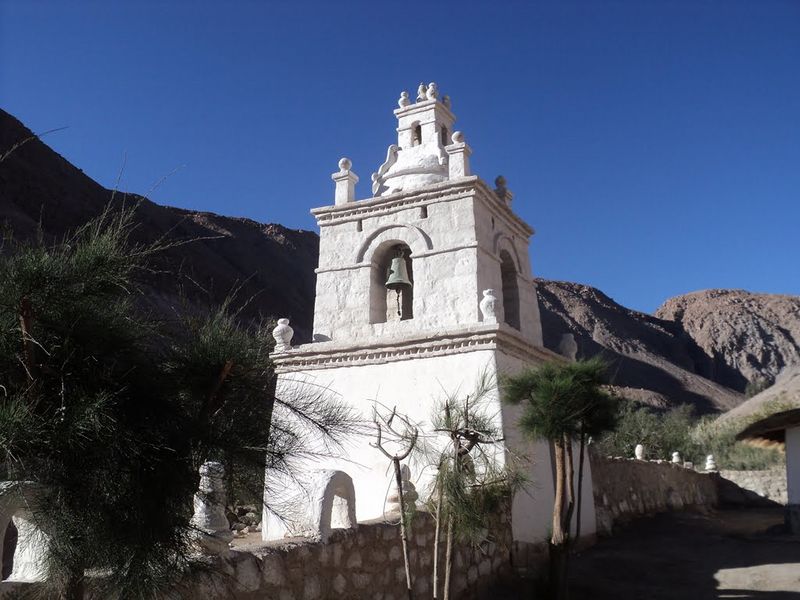Archivo:Campanario iglesia Guañacagua.jpg